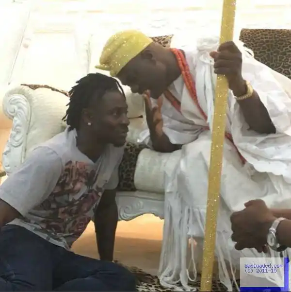 Obafemi Martins Visits Ooni Of Ife (Pictured)